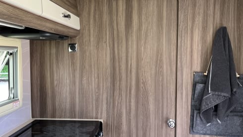 The Breeze – Comfortable, spacious and well equipped motorhome.