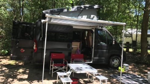 Burstner  – Fiat Ducato Burstner camper bus 4 people