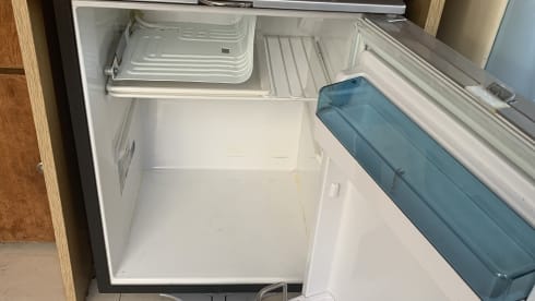 Betsy –  Classic VW Bay campervan Betsy 