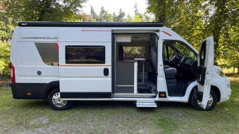 CamperVamos XL – On a nature adventure with the camper.