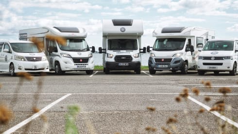 AutoRoller 747 – Luxury 6 Berth Motorhome