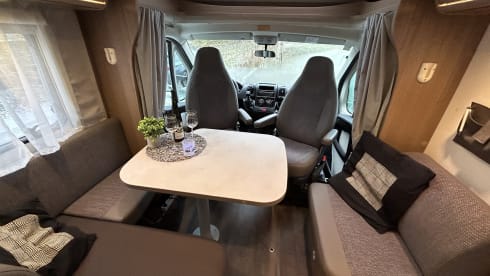 On the way home (T447)