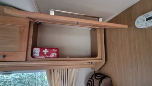 Eldonis the Explorer  – Explore the UK in Comfort – 6-Berth Elddis Motorhome with Full Amenities