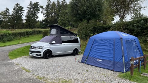 Billy – Our gorgeous twinkling Campervan