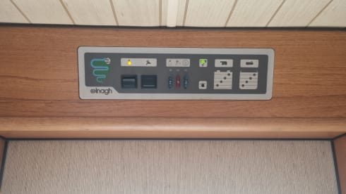 Ons oude trouwe campertje – 4p Elnagh alcove from 1993