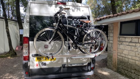Eve's camper – 2 berth camper plus awning AND Tempur mattress!