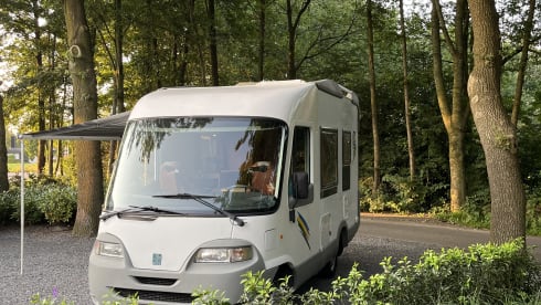 Guppie – 2p Knaus integrated uit 1998