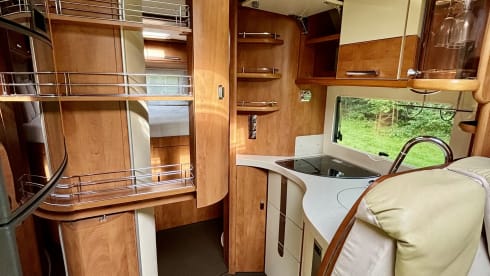 Reispaleis – Comfortable and stylish integrated 4p Carthago Chic C-Line II