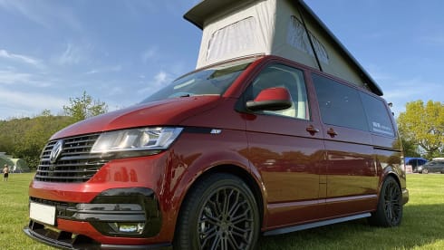 Beau – Ultimate luxury! Fully appointed 4 Berth VW Camper