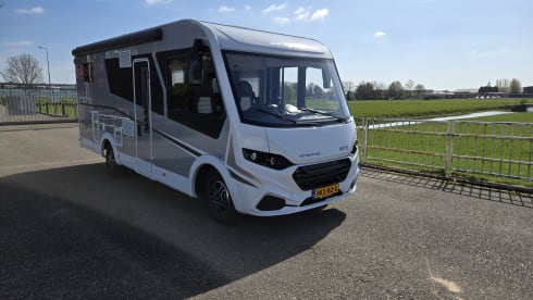 Sunlight i67S Aventure Brand new camper