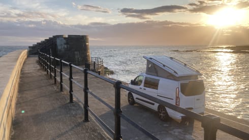 Tourists in Transit – Ford Transit Campervan