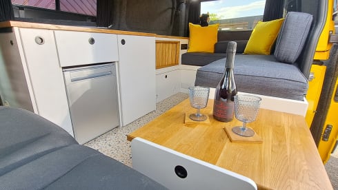 "Moira" - Your 2 Berth Dreamy Yellow Camper!  *INSURANCE INCLUDED* 