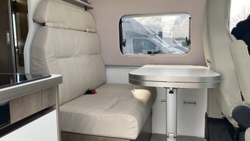 Schicker Kastenwagen 