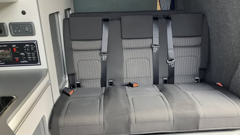 Timmy – 4 berth Volkswagen campervan from 2020