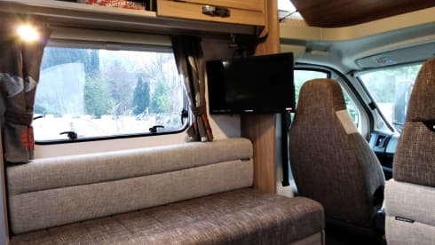 6 berth Swift escape from 2016