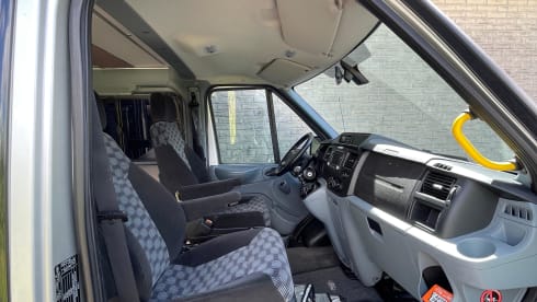 De nugget – 2012 4-seater Ford Nugget