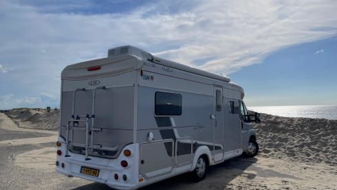 Leo – 4p LMC semi-integrated uit 2009