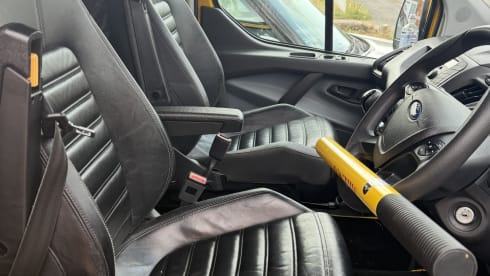 Bumble – Bumble the 4 birth campervan