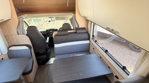 Vinnie – 6 berth Sunlight alcove from 2019