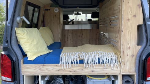 Aster – 4p Volkswagen campervan from 2024