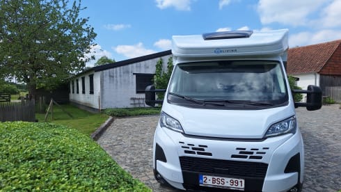 Book now new fiat 180hp for rent