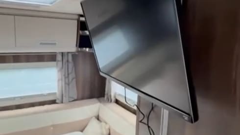 Home On Wheels  – 5 berth Fiat alcove from 2020