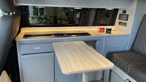 Mango 🥭 – TOP SPEC! Luxury, Easy Drive, 4 berth Volkswagen T6- 2022