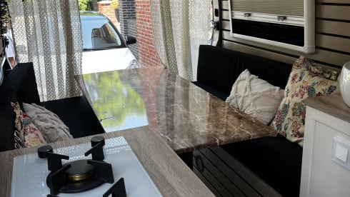 Rocket – 2p Renault bus uit 2005
