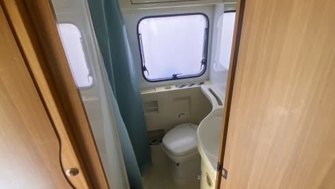 Familie / gezins camper  – Family camper with 7 sleeping places 