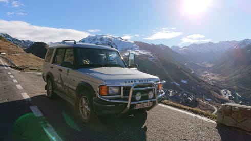 Disco II – Land Rover Discovery met rooftop tent uit 2002