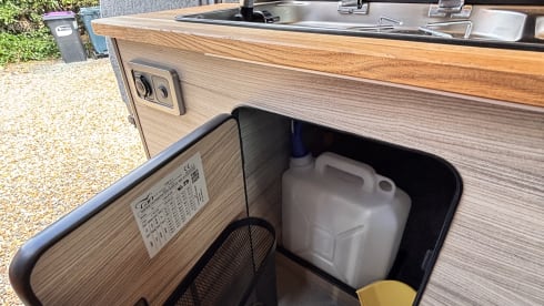 The Nomad – 2 berth Citroën campervan from 2015