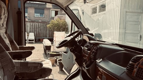 Veel plezier – 4p Adria Mobil alcove from 2004