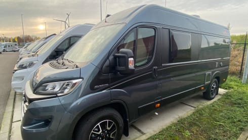 Malibu Van 640 LE – Malibu luxury bus camper