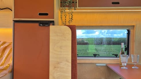 DORIK – Moderne Offgrid Camperbus | Peugot Boxer L2H2 2019 | 2P en 1 kind
