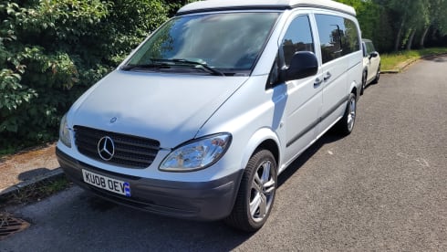 2008 Mercedes Vito super comfy & well equipped campervan