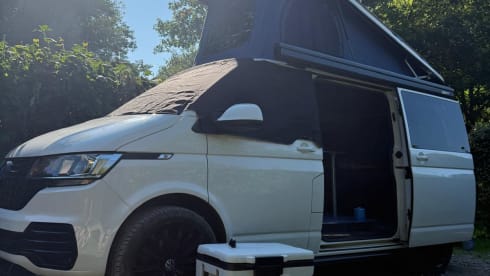 Cuddy – 4 berth Volkswagen campervan from 2020