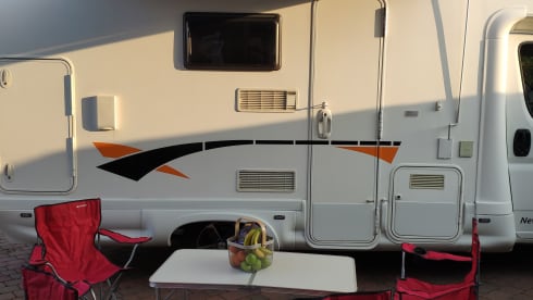 Zaneta –  Family Fiat New Life 6berth/6 belt Motorhome Hire
