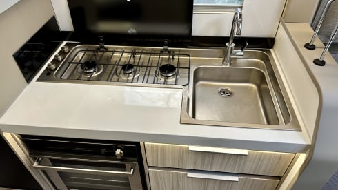 Adria Compact DL automatic 3p from 2024