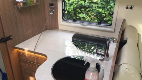 Odette – Luxury Family camper 5 p