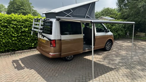 Jarvis – 4 berth Volkswagen campervan from 2021