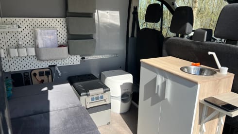 den DJ – Une fête partout - van pour 2