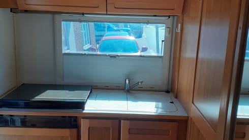 Hymer B584; Freedom, luxury, adventure and dog are allowed !!