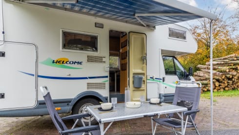 6p Chausson alcove from 2002