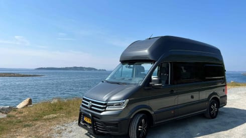 Stewie – Volkswagen Grand California 600 4-seater Automatic
