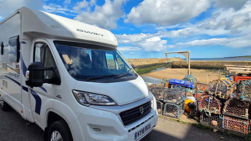 Hamish – Hamish – Camping-car confortable et moderne 4 places situé à St Andrews, en Écosse