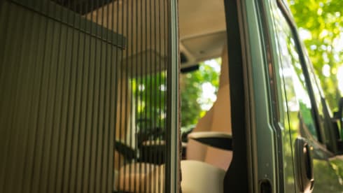 Travel-Vans 2 person very luxurious camper