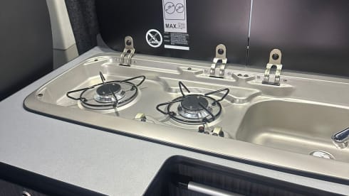 Frankie’s camper  – 4 berth Volkswagen campervan from 2017