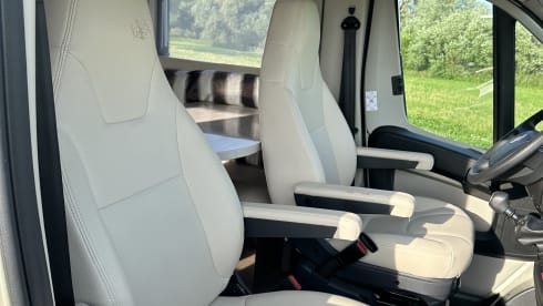 Bürstner Ixeo Time – 4p Bürstner semi-integrated from 2015