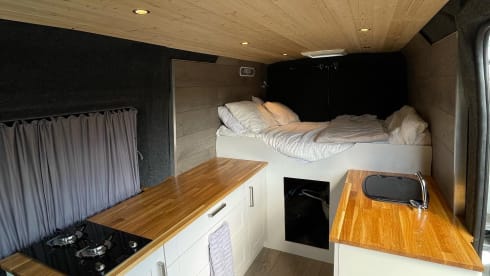 Frellie – Peugeot Boxer-Umbau - 2 Schlafplätze