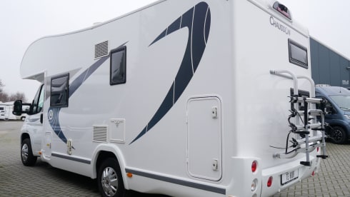 Chausson C656 Alcove, 6 Seats/Berths